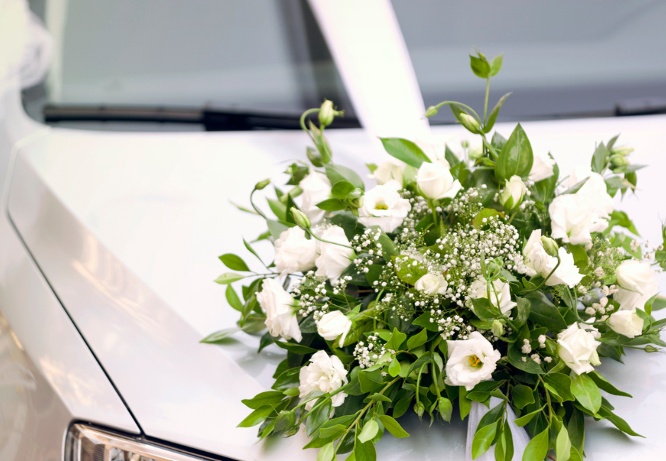 How to Choose the Right Limousine for Your Wedding